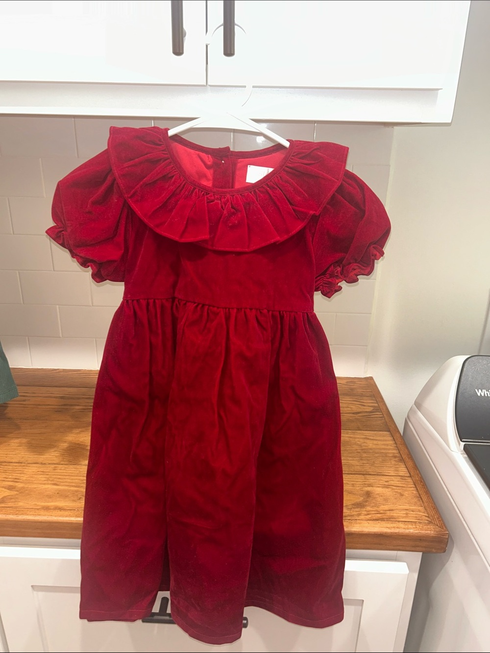 Festive Red Velvet Girls Costume Dress with Ruffle Collar